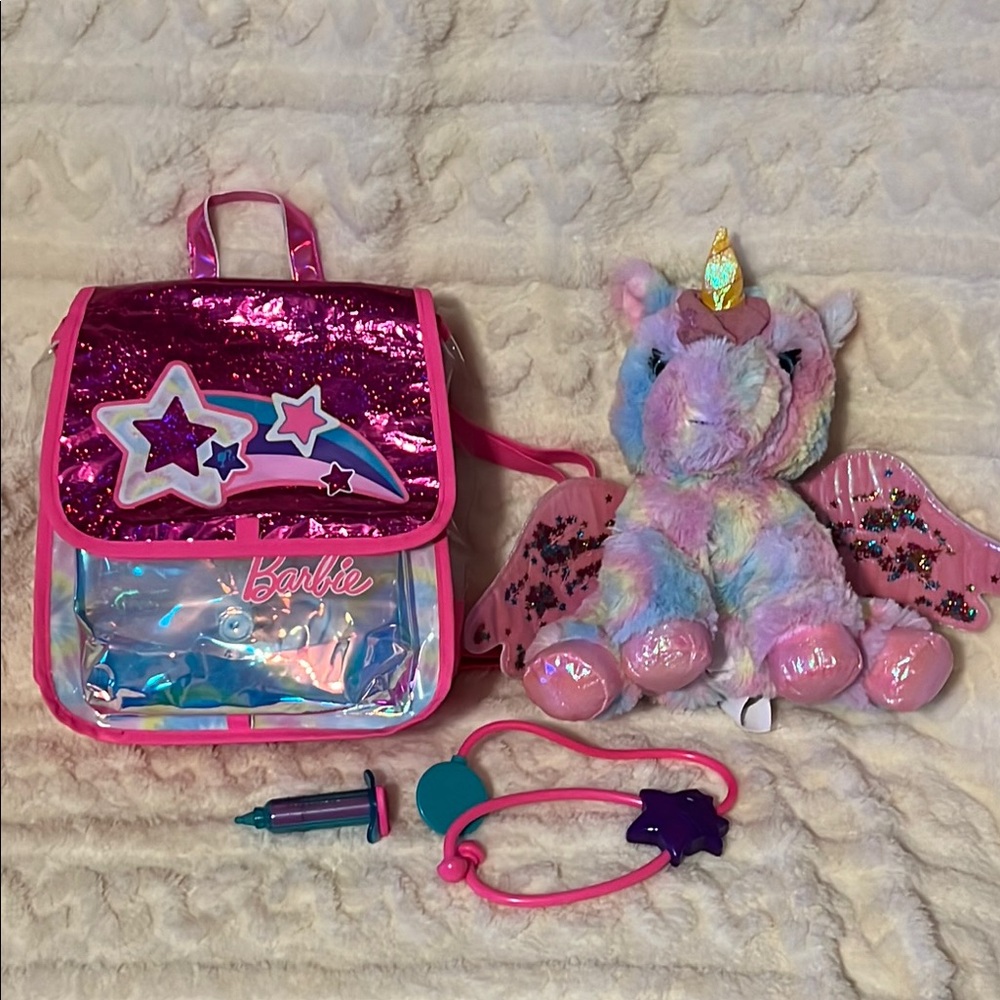 Barbie Dreamtopia Unicorn Doctor Bag 4 pieces.